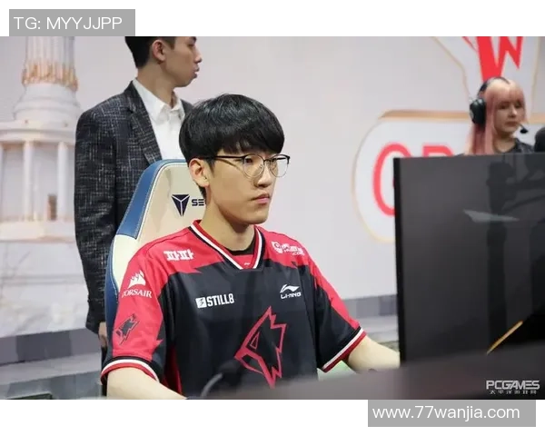 DOTA2战术解析：深入探讨FPX战队的团队配合与策略运用